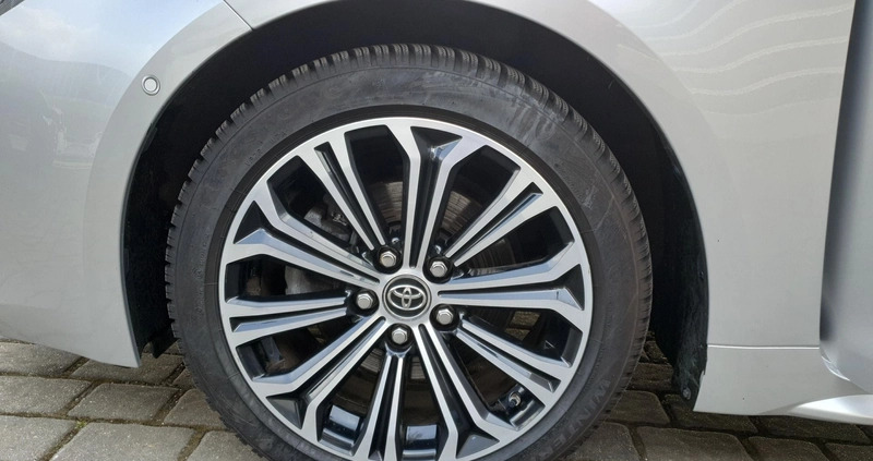 Toyota Corolla cena 108900 przebieg: 38572, rok produkcji 2019 z Tuczno małe 352